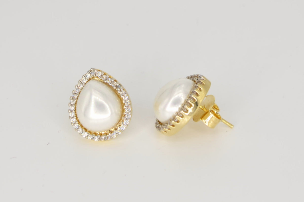 Aura Muschelperlen Ohrringe – 18K vergoldet